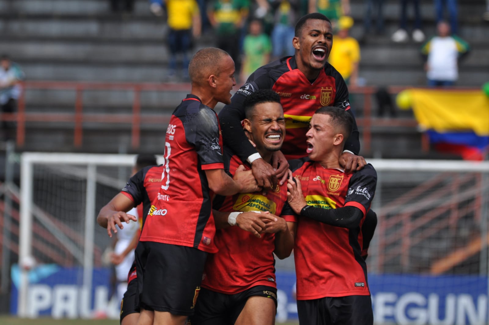 4ª Divisão: Com possíveis desistências, Flamengo garante participação na última  divisão do futebol paulista - Guarulhos Hoje